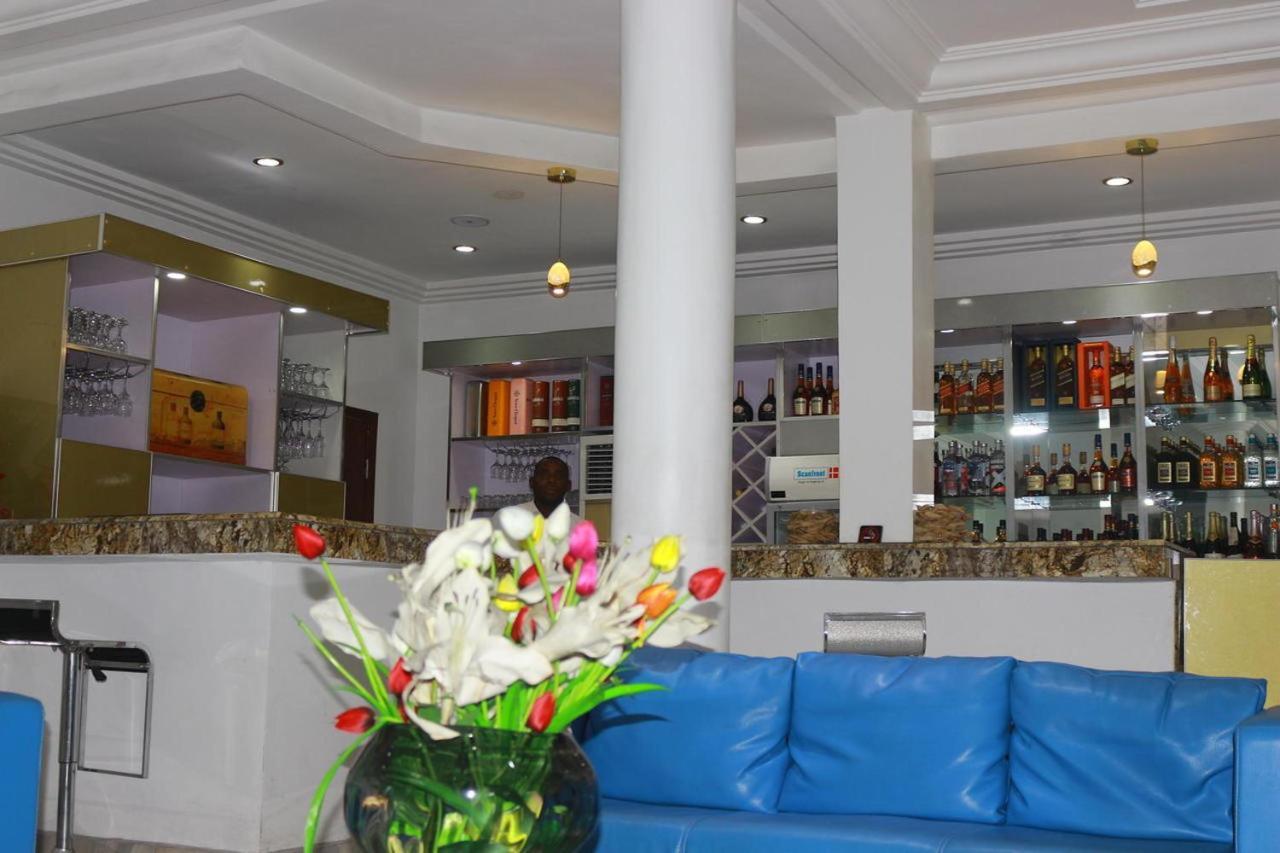 Bon Hotel Port Harcourt At La Kings Екстериор снимка